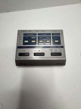 Akai Professional U400 Riff-O-Matic Variable Tempo Phrase Sampler